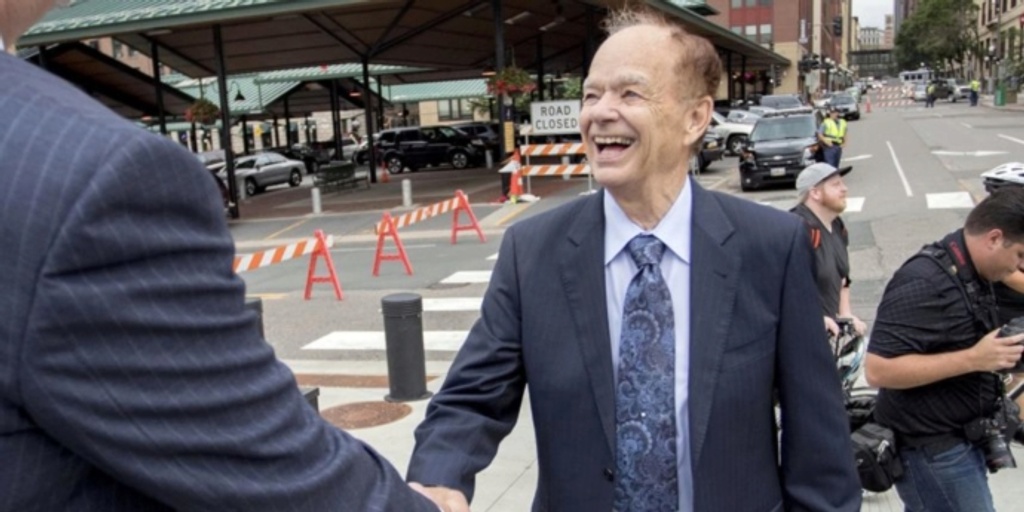 Sued by partner over sale, Glen Taylor says Wolves won't move