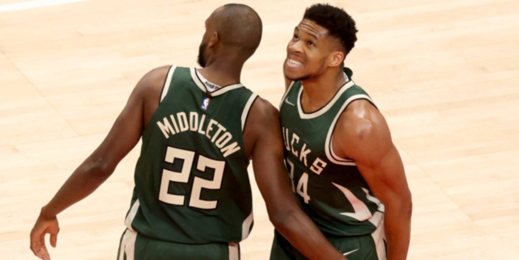 Antetokounmpo gladly cedes closer role to Middleton in playoffs