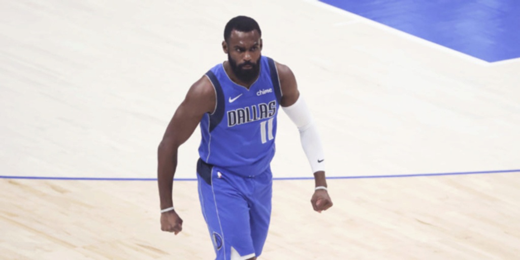 Tim Hardaway Jr. agrees to re-sign with Dallas on 4-year, $74 million deal