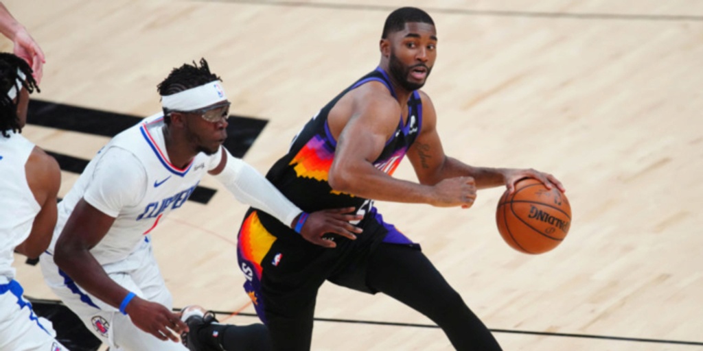 Free agent E'Twaun Moore agrees to one-year deal with Magic