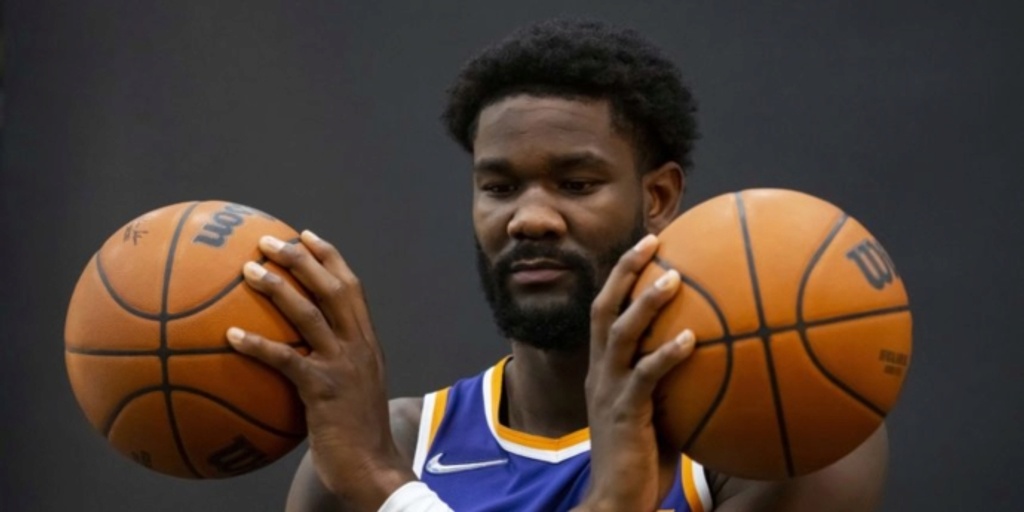 Suns need to send the right message and give Deandre Ayton the max