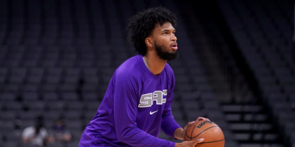 Marvin Bagley III not in Kings' rotation, prompting response from agent