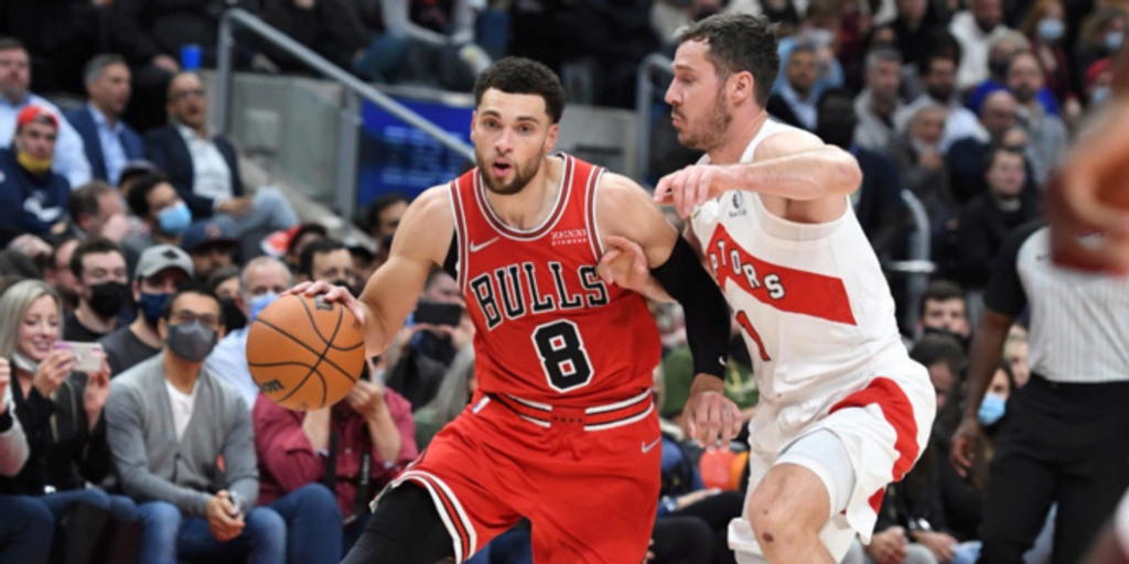 Zach LaVine to play through small ligament tear in thumb