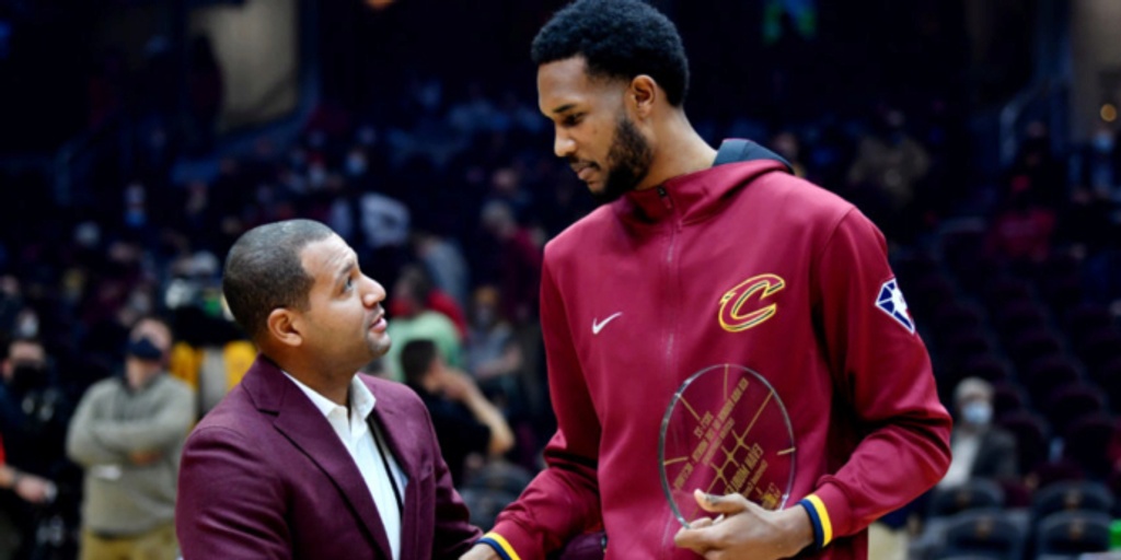 Cavs agree to contract extension with GM Koby Altman