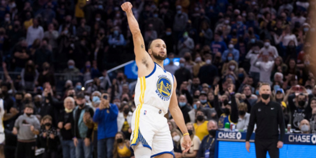 Curry hits first career buzzer-beater, Warriors beat Rockets 105-103
