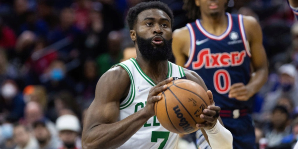 Jaylen Brown leads streaking Celtics to blowout win over 76ers