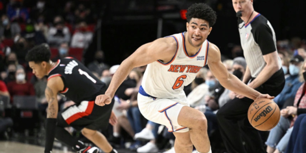 Knicks' Quentin Grimes out at least 2 weeks with knee injury