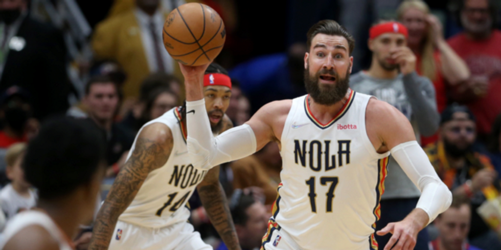 Explain one play: How the Pelicans are blending their Big 3 together