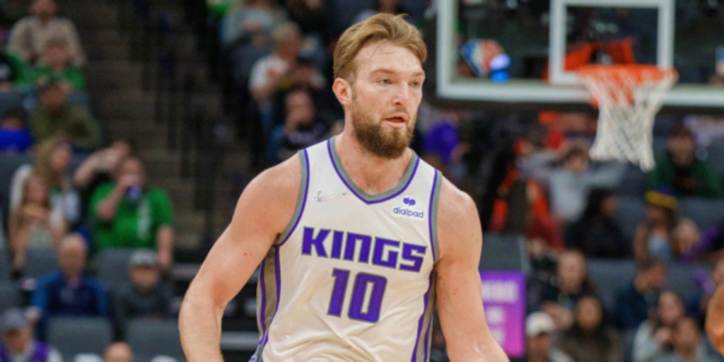Woj: Domantas Sabonis has bruised knee, to be re-evaluated shortly