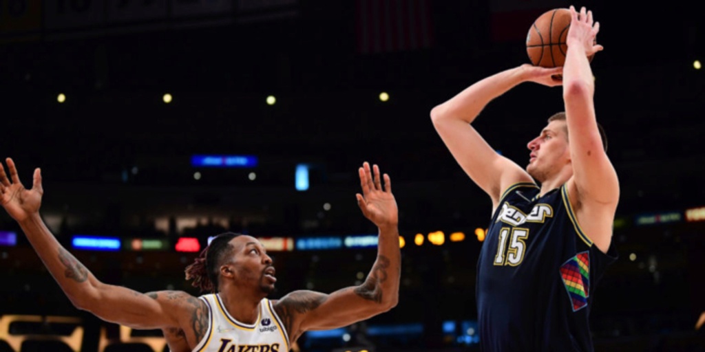 Jokic gets 38, leads Nuggets past LeBron-less Lakers 129-118