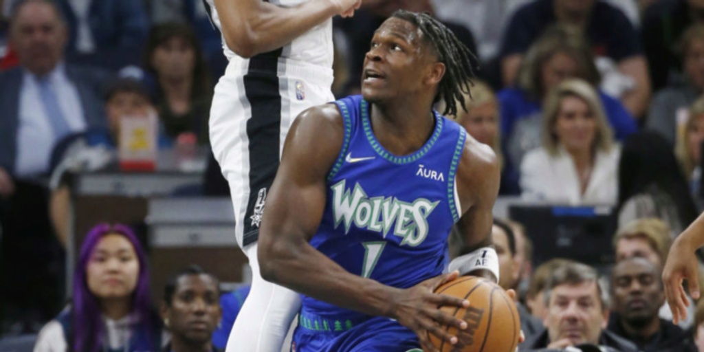Edwards scores 49 as Timberwolves hold off Spurs, 127-121