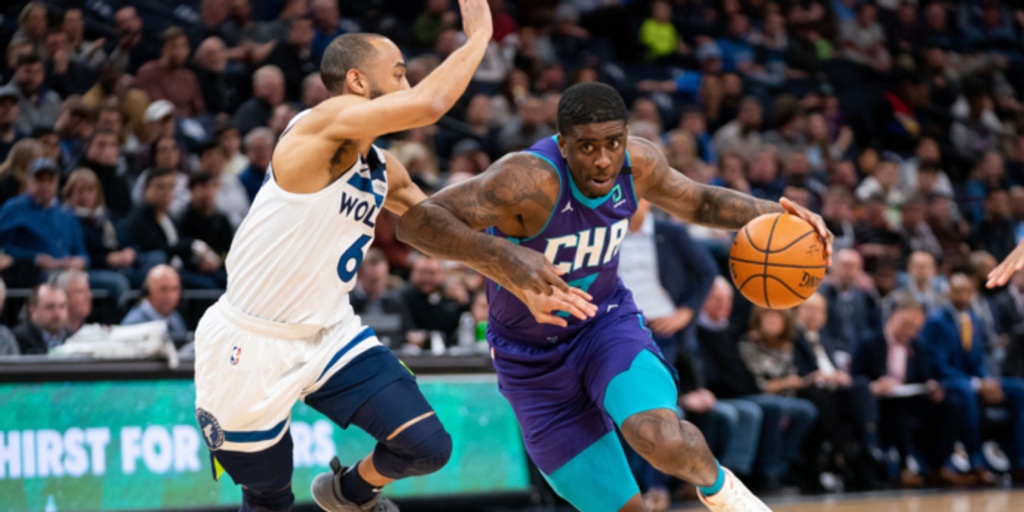 Dwayne Bacon agrees to two-year deal with Orlando