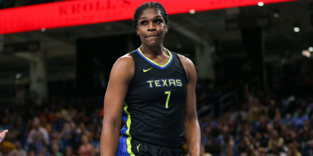 Teaira McCowan is shining for the surging Dallas Wings