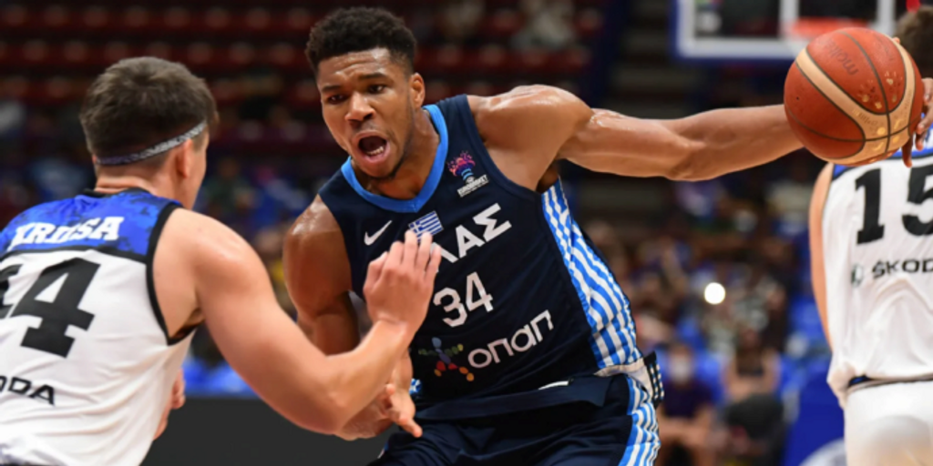 Giannis limps, Greece rolls into round of 16 at EuroBasket