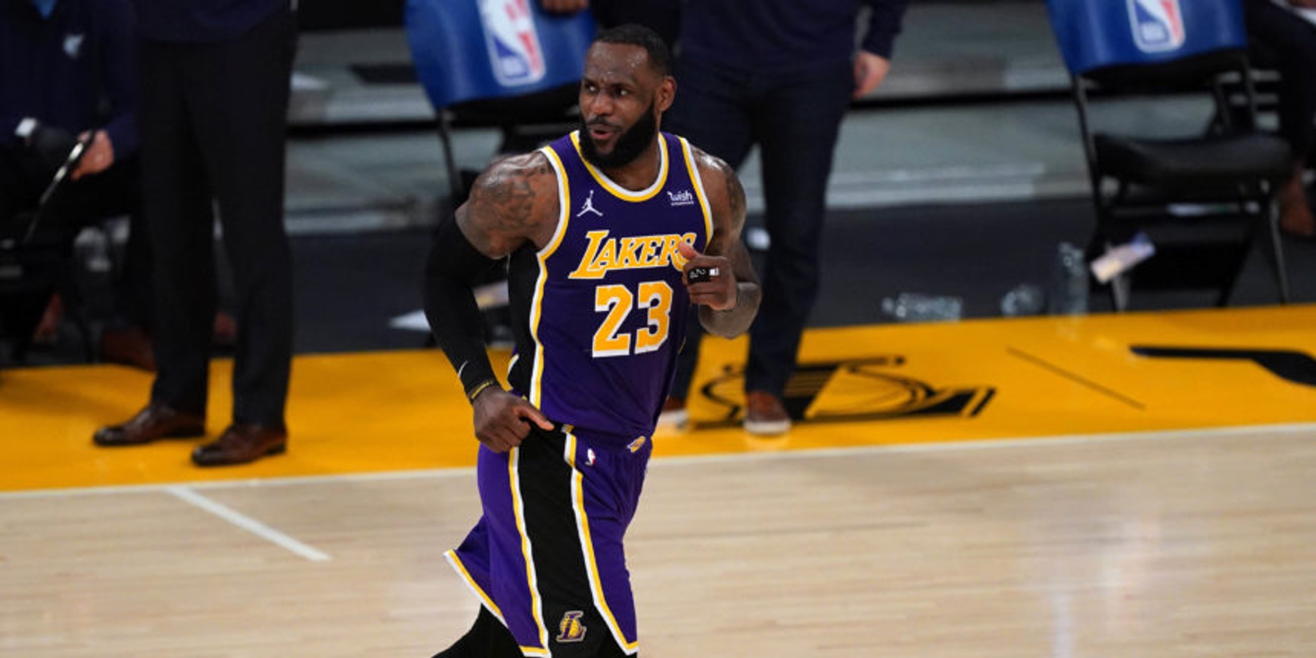 A year after Finals, Lakers and Heat set to play before fans