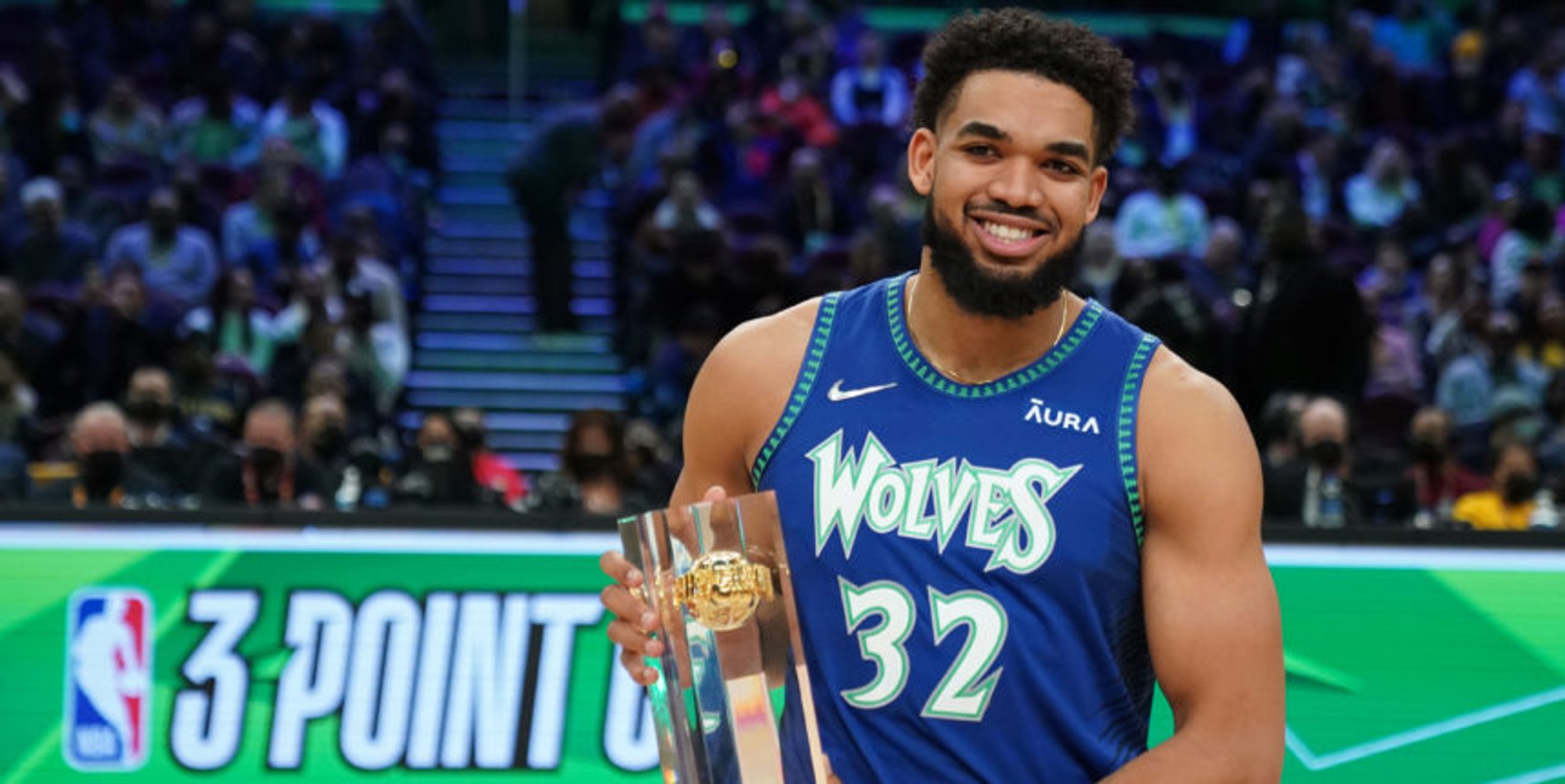 Center of attention: Towns wins All-Star 3-Point Contest