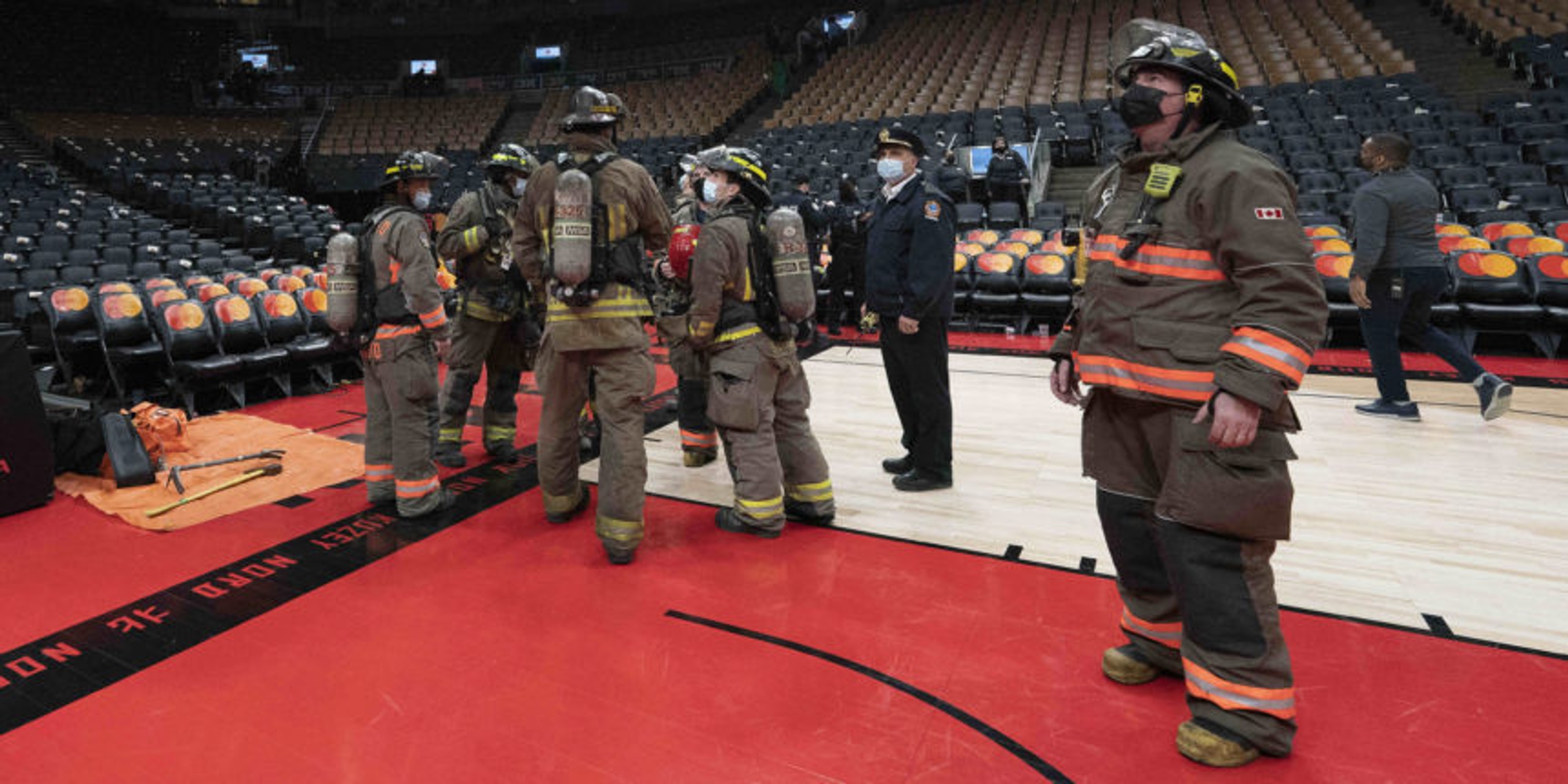 Raptors rout Pacers after fire causes delay, fan evacuation