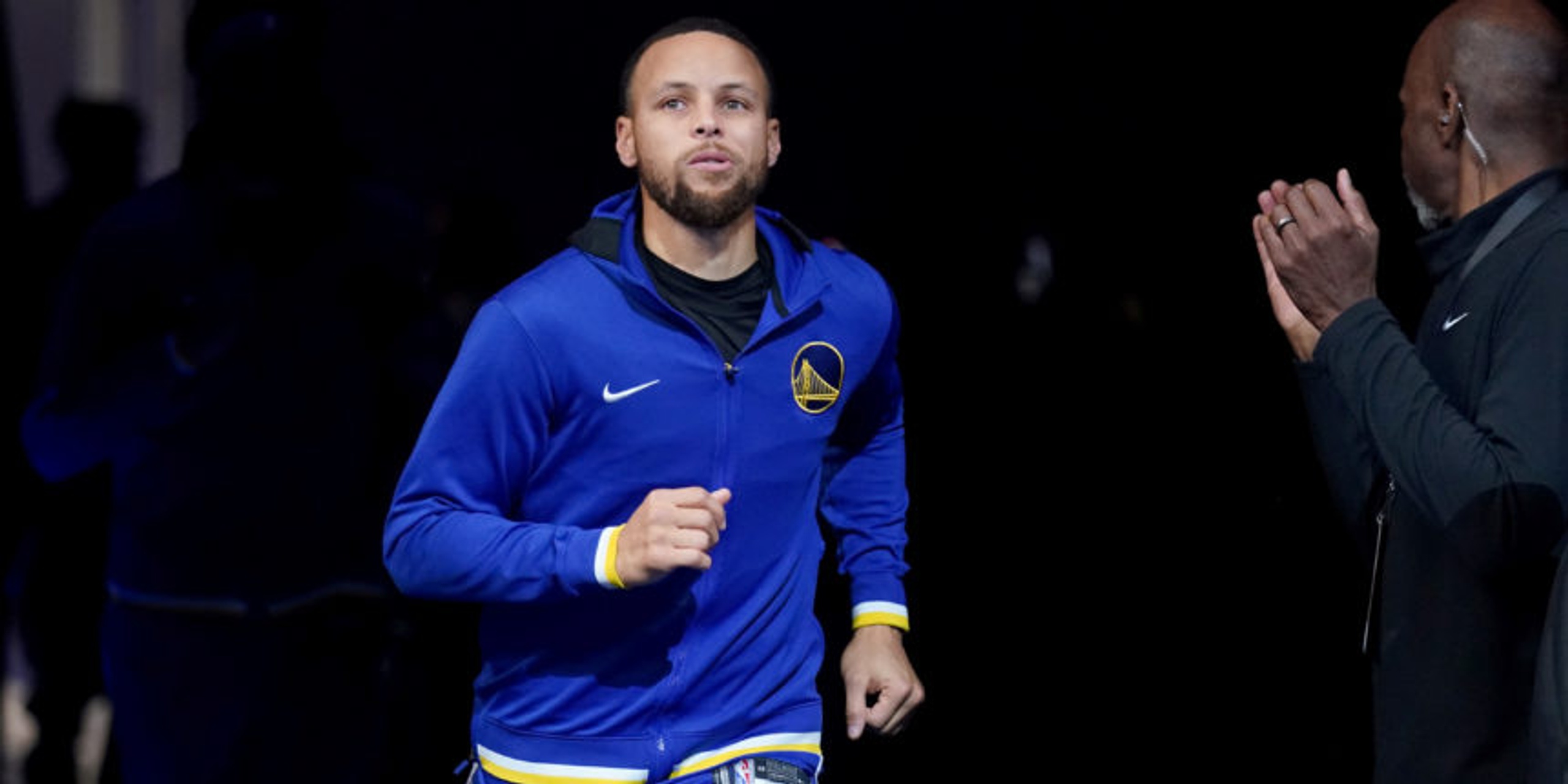 Stephen Curry earns sociology degree from Davidson College