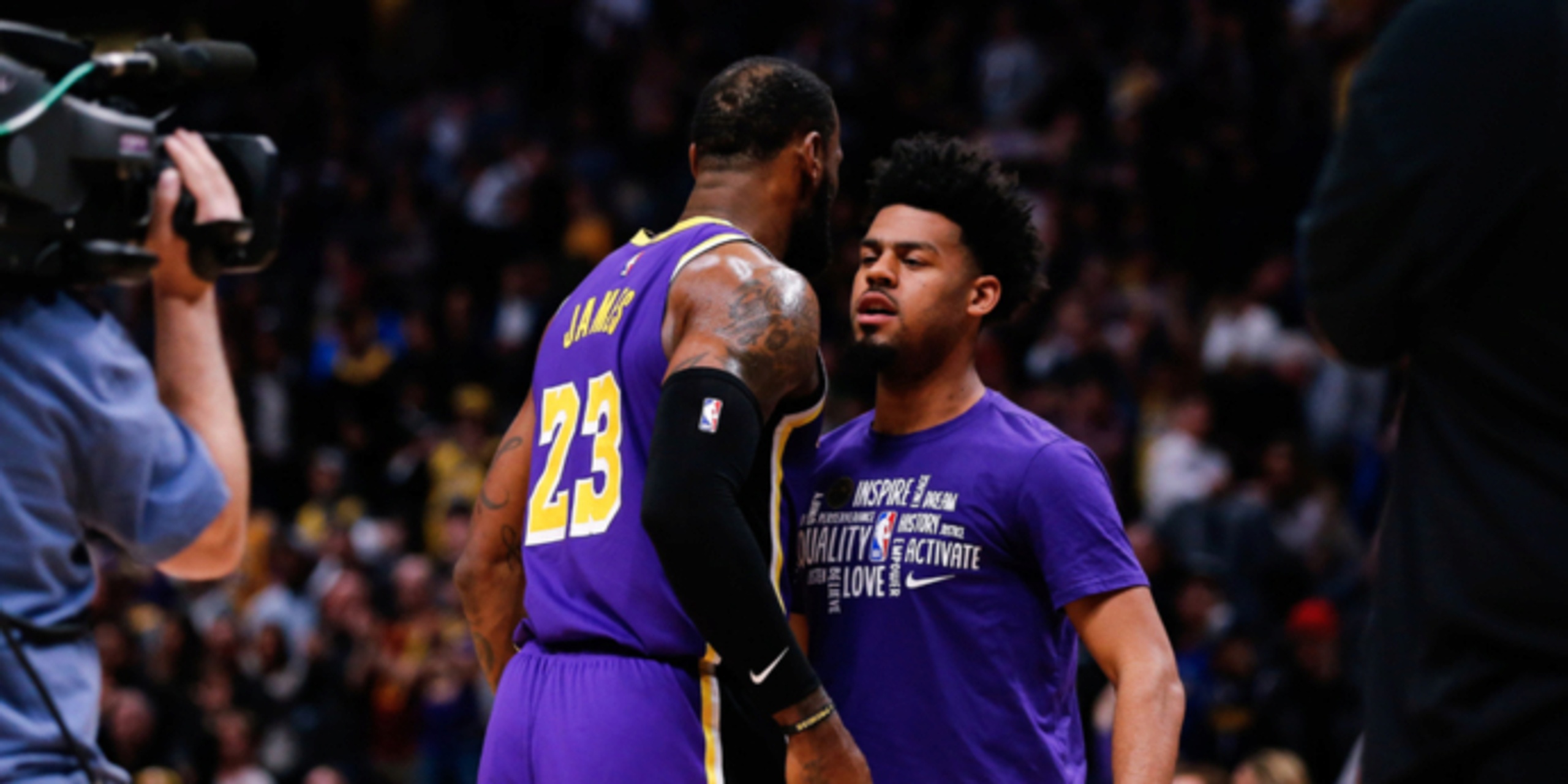 Los Angeles Lakers re-sign Quinn Cook