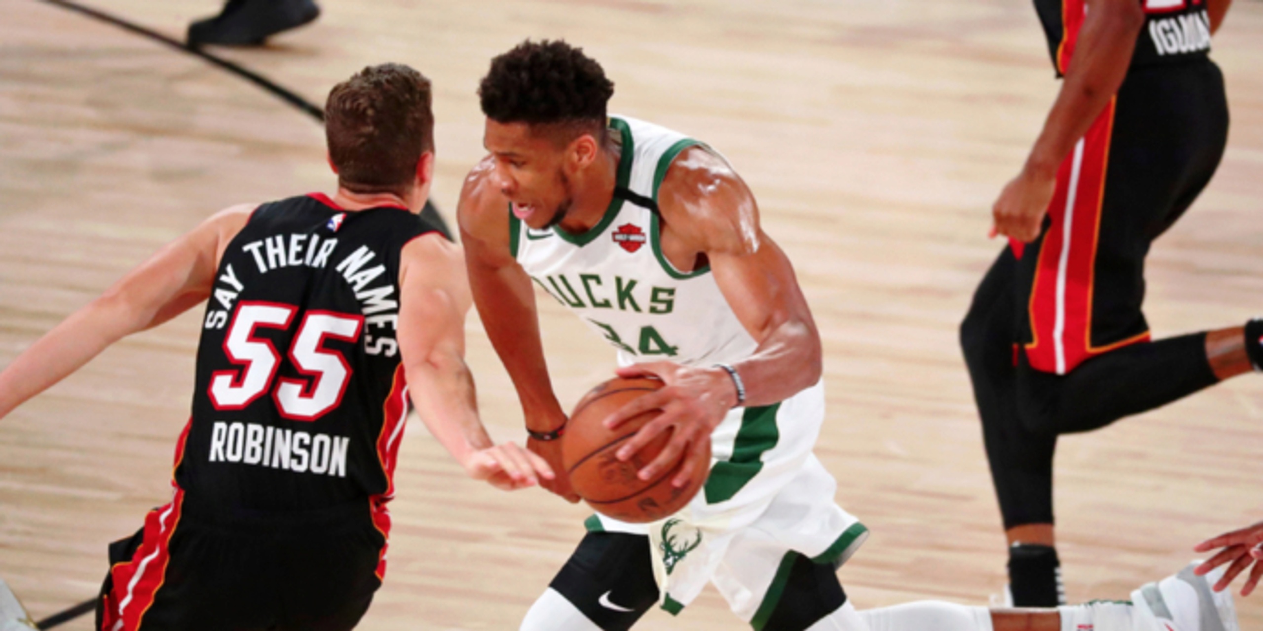 Giannis on potential contract extension: 'I am not focused on that'
