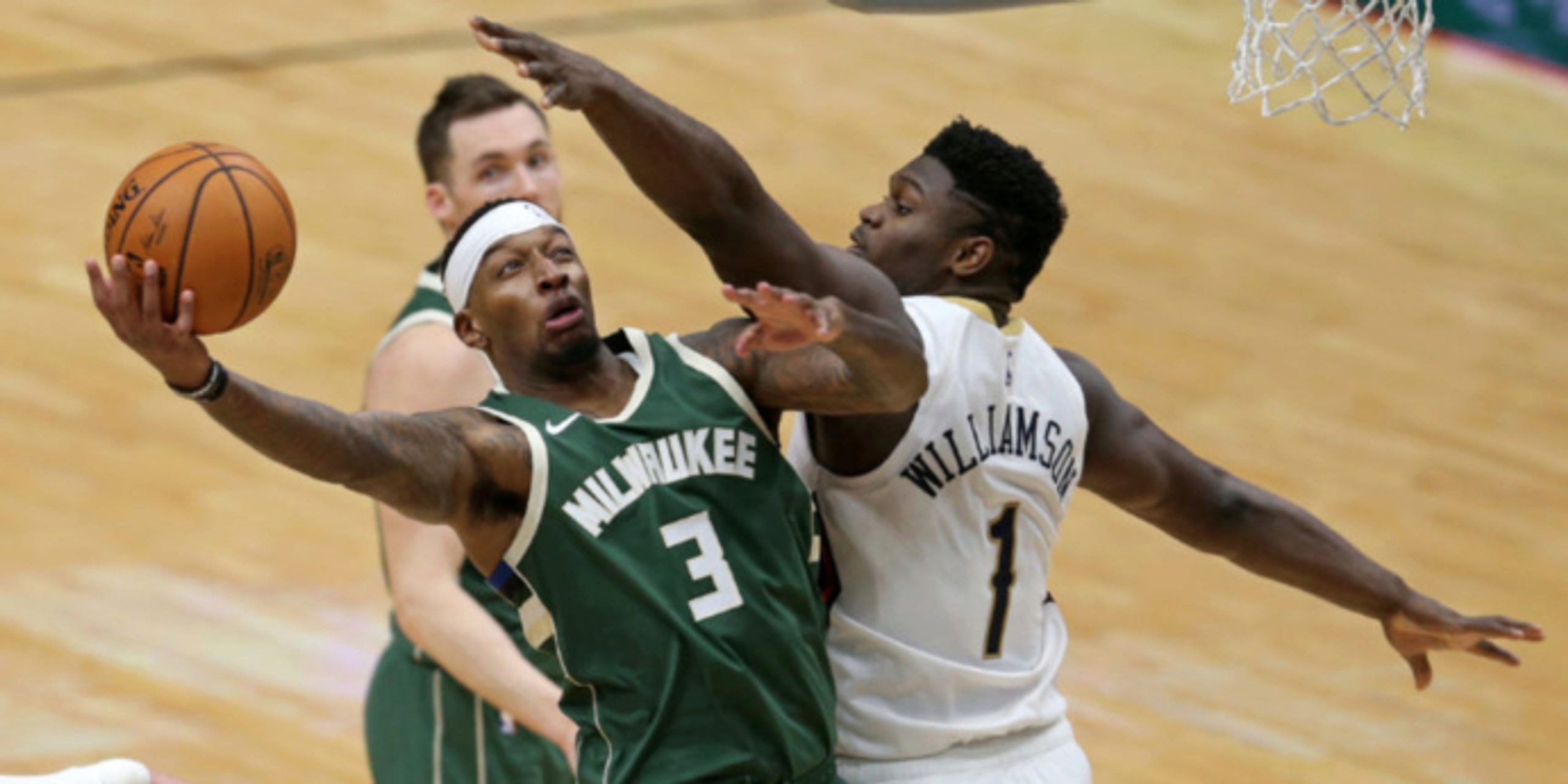 Bucks' Torrey Craig out two weeks with fractured nose