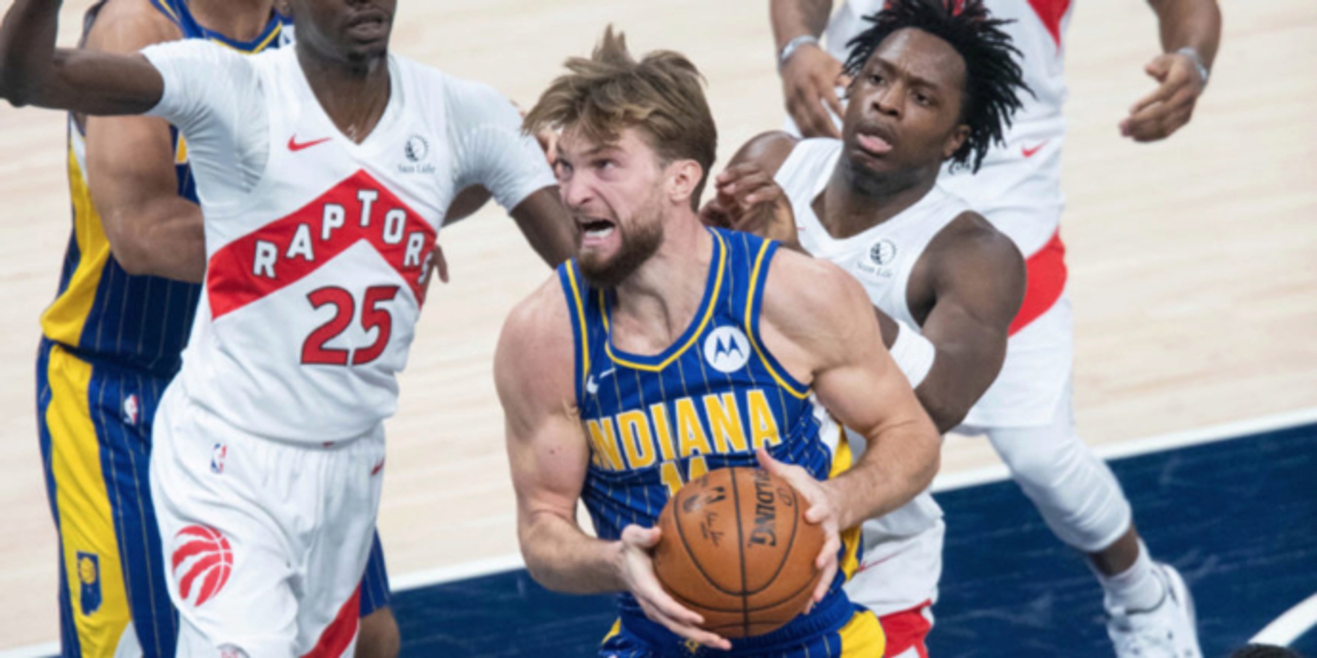 Pacers' Sabonis exits game with knee injury, will undergo MRI tomorrow