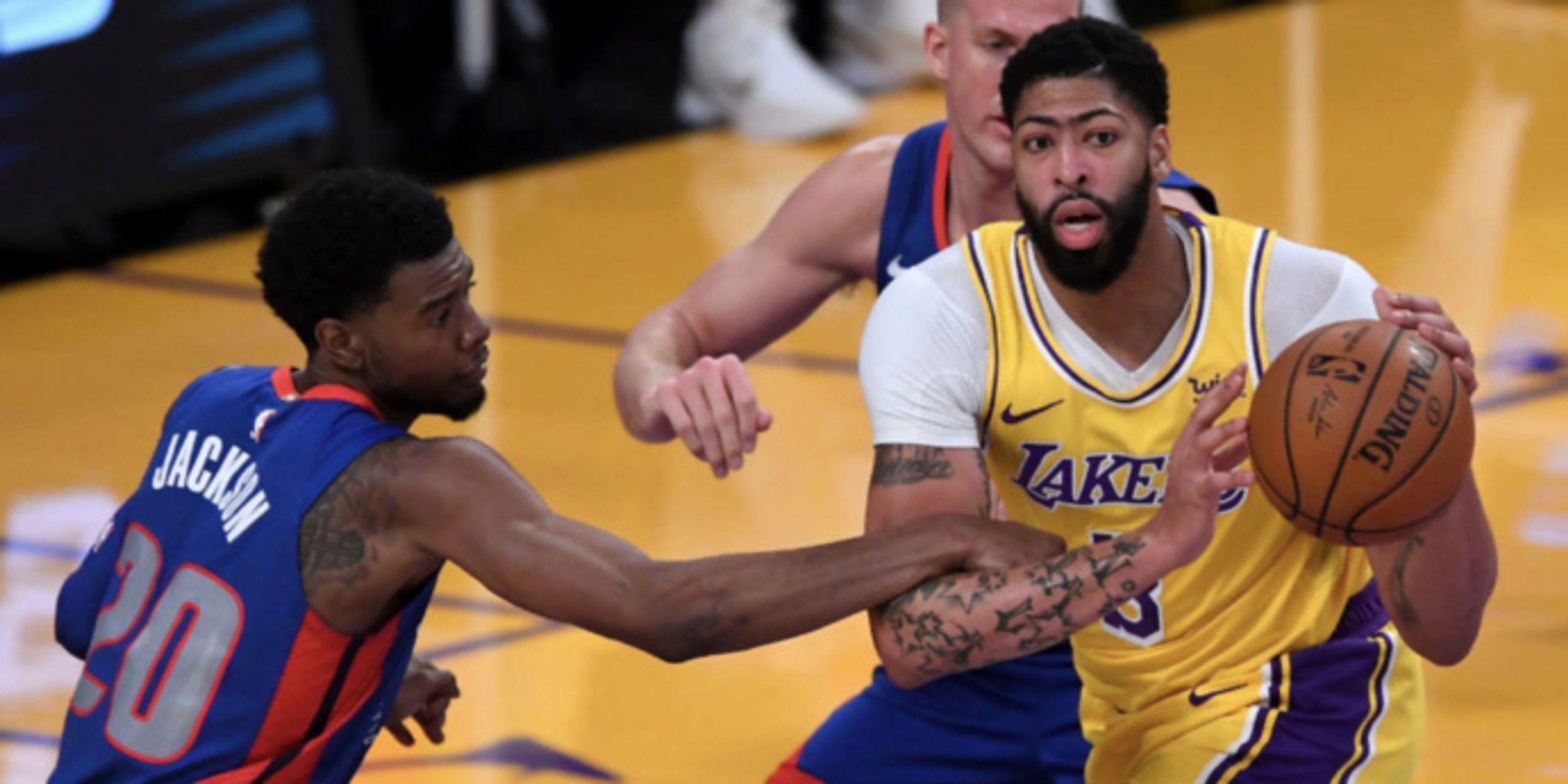 Lakers upgrade Anthony Davis (Achilles) to 'questionable' Wednesday night