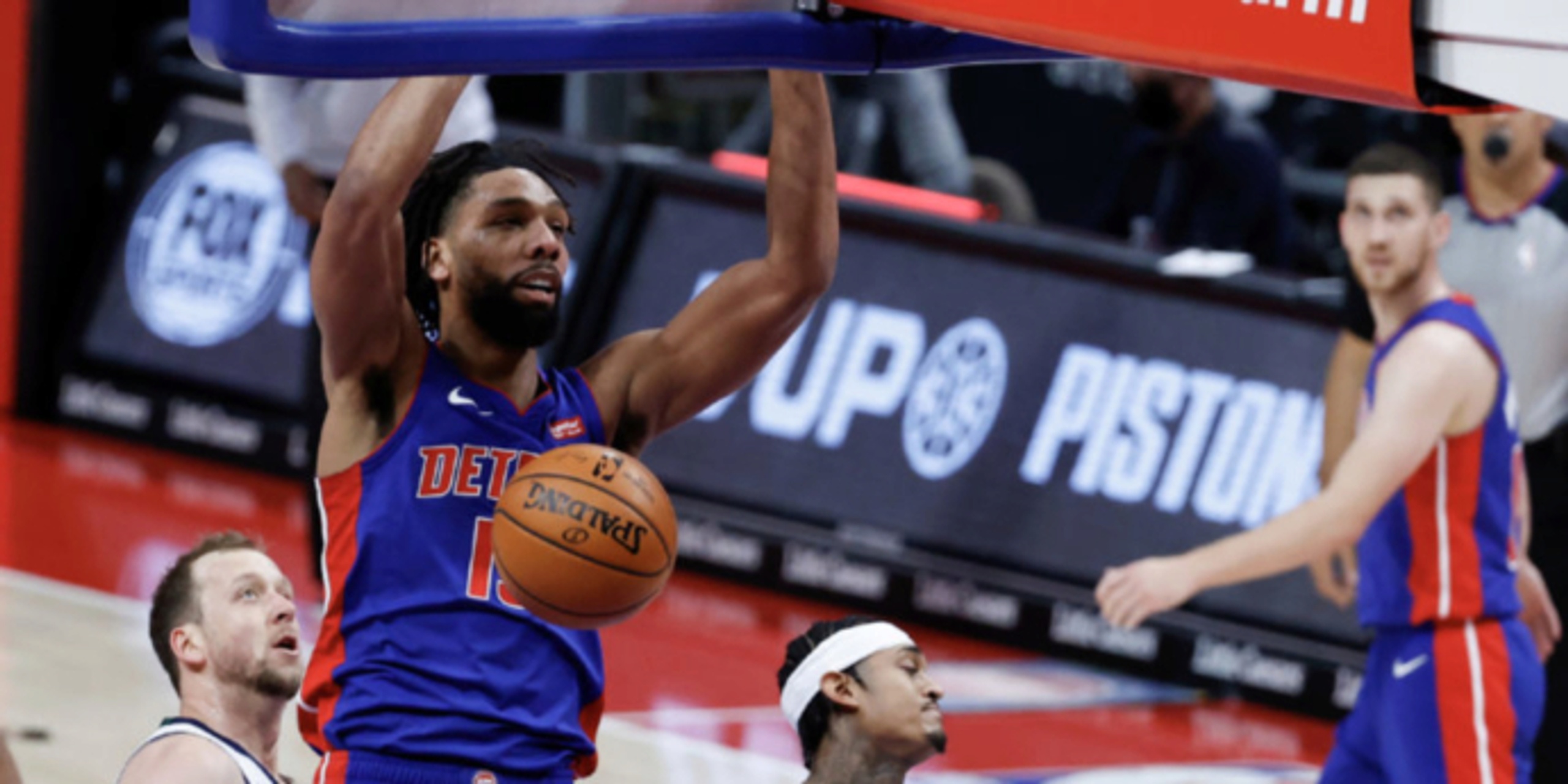 Pistons' Jahlil Okafor (knee) out 6-8 weeks after undergoing surgery