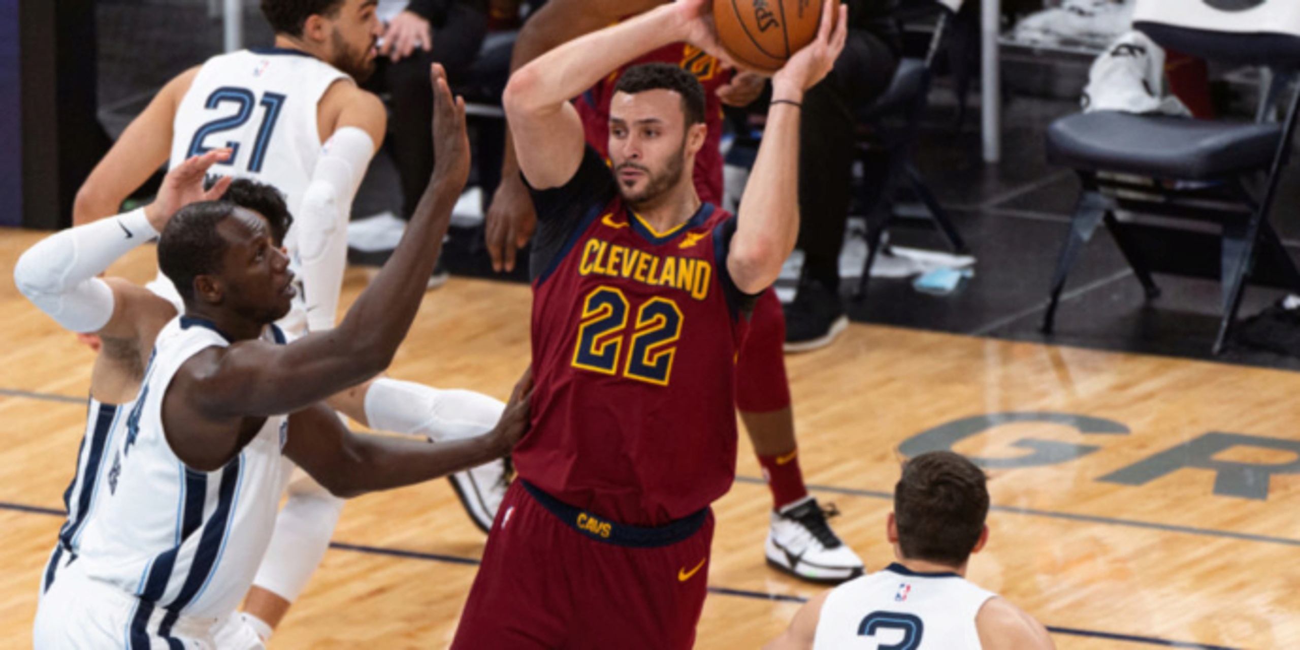 Cavs have told teams that Larry Nance Jr. 'isn't available'