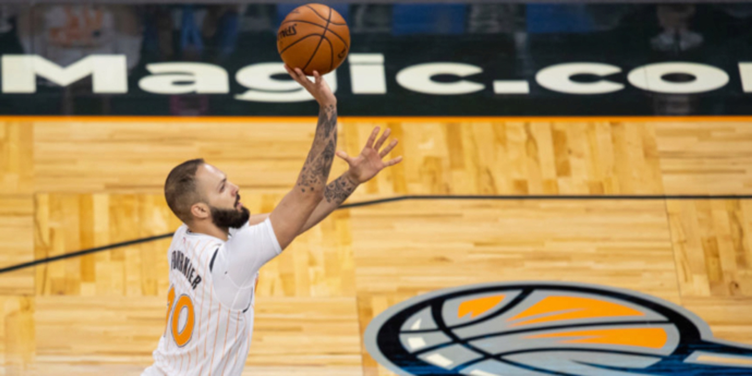 Celtics to acquire Evan Fournier from Magic for Jeff Teague, picks