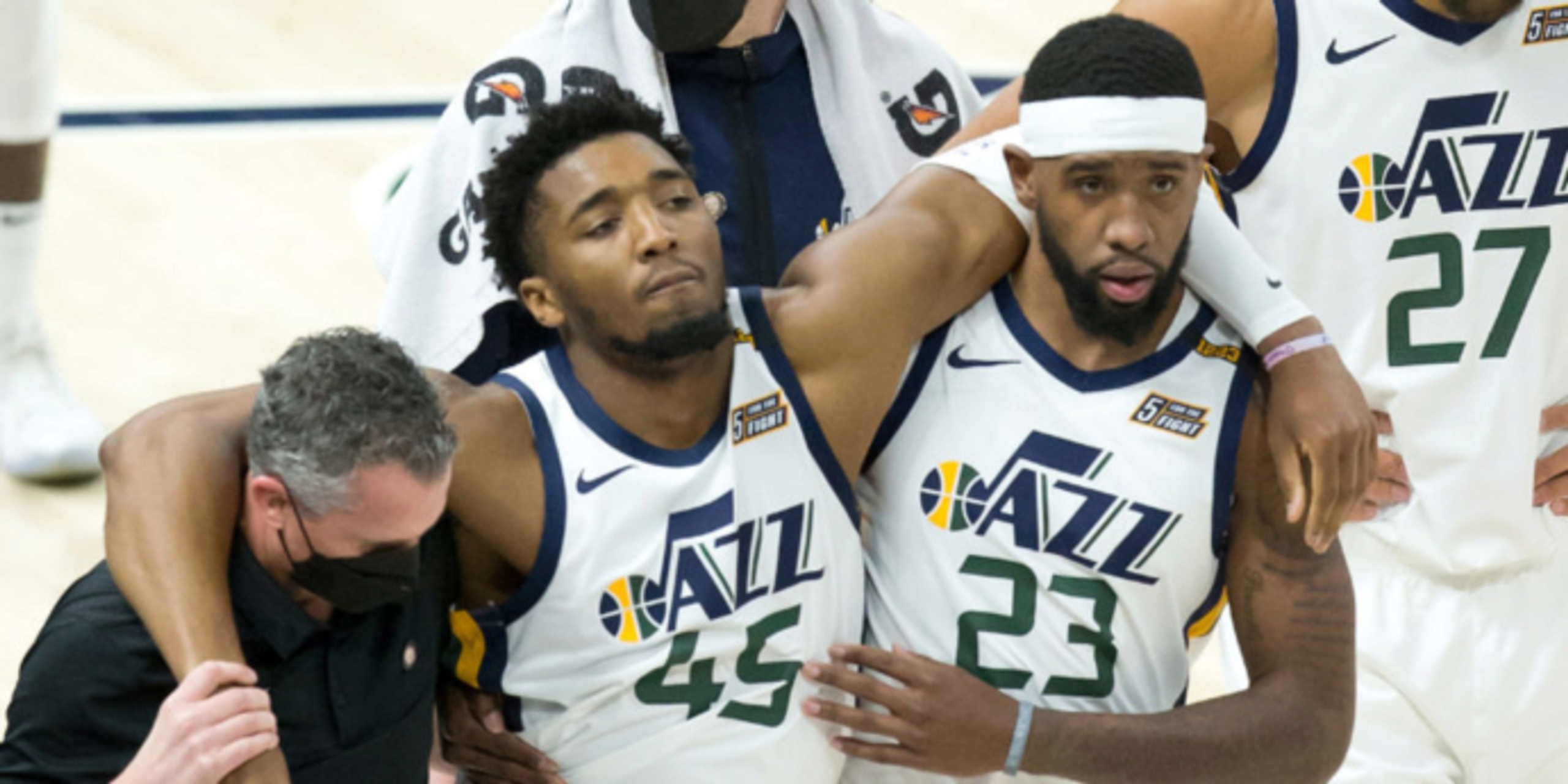 Donovan Mitchell leaves game Friday with ankle sprain, X-rays negative