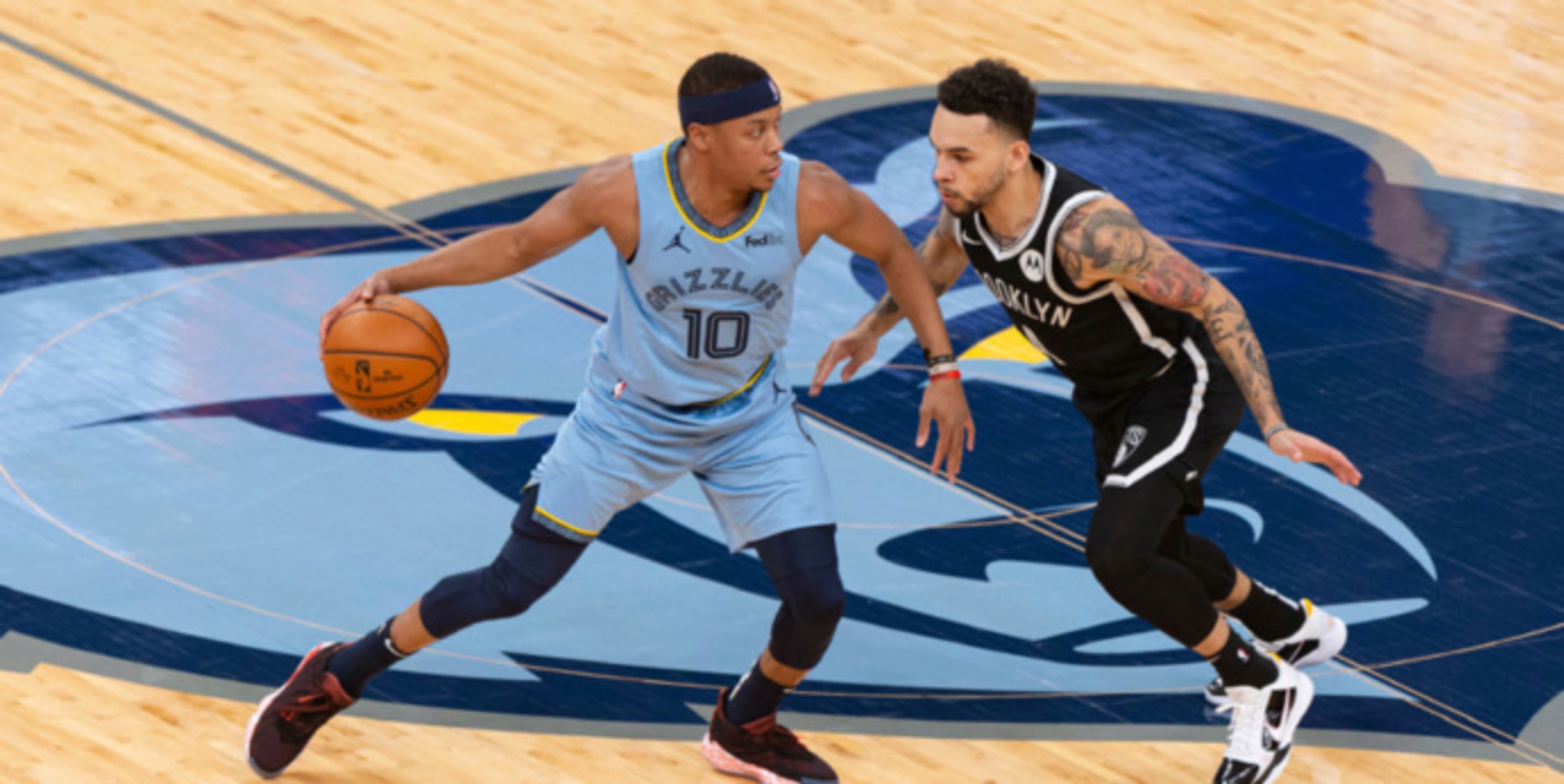 Grizzlies to sign guard Tim Frazier for rest of season