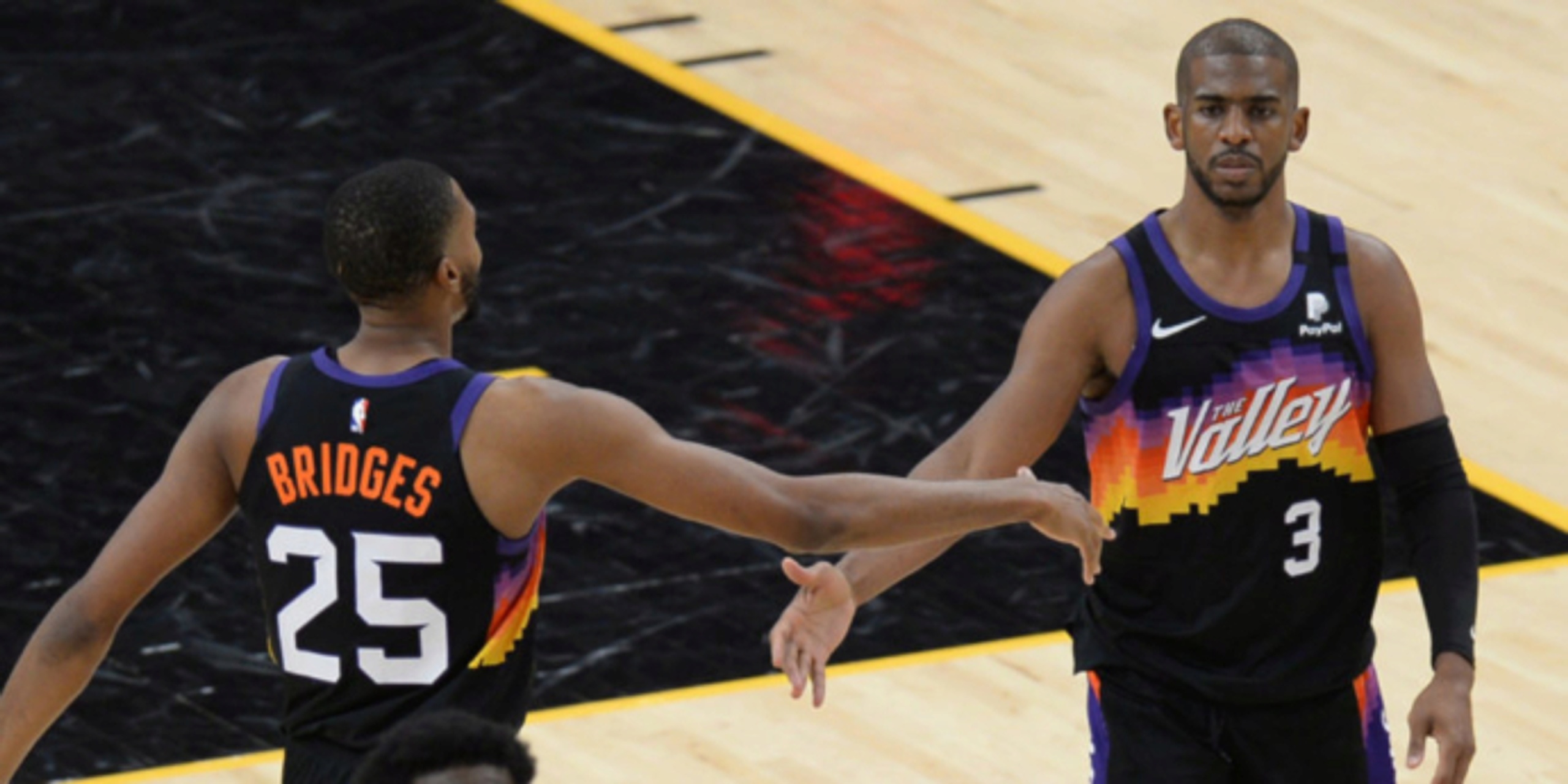 Suns beat Clippers, clinch first playoff spot in 11 years