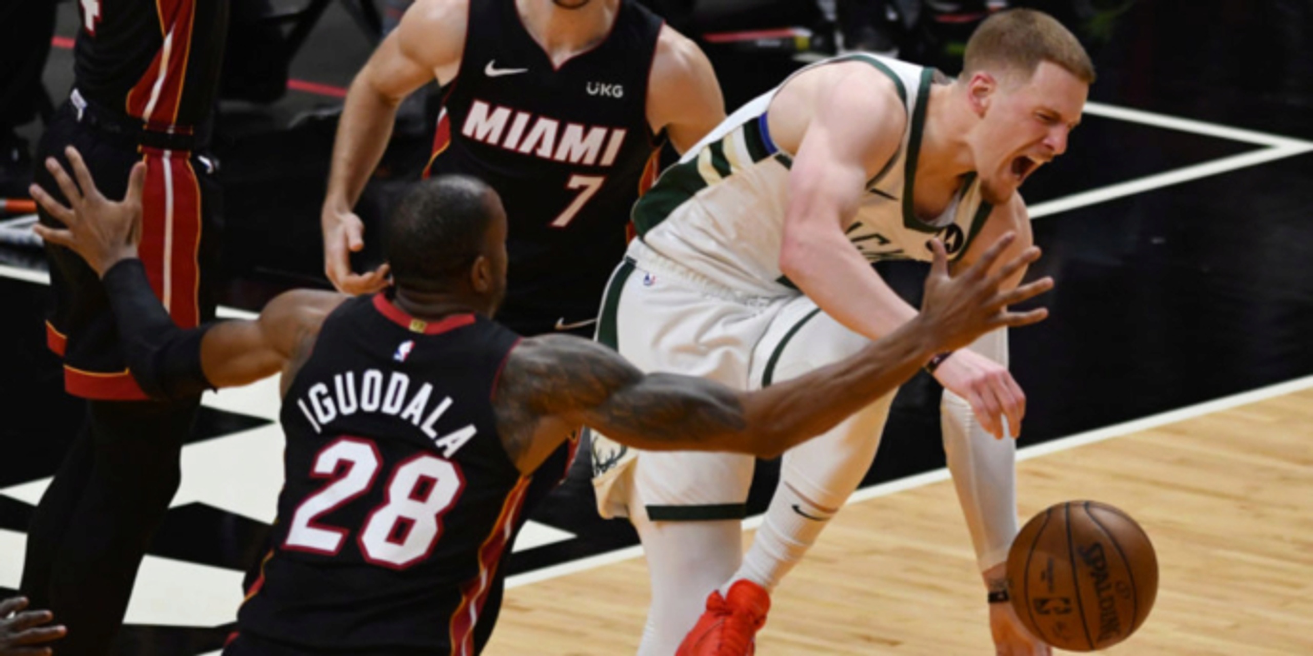 Bucks' Donte DiVincenzo (ankle) undergoes successful surgery