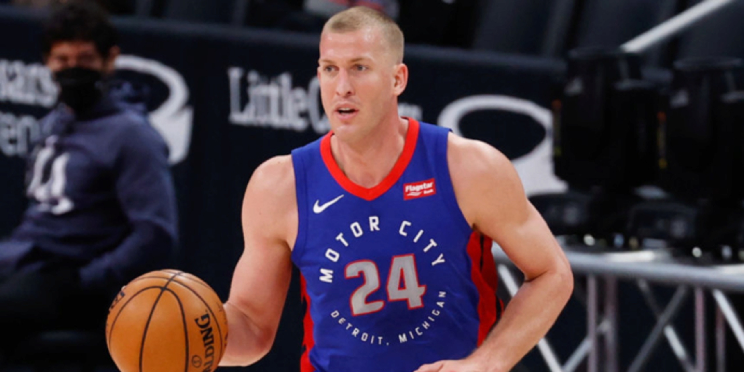 Pistons plan to send Mason Plumlee, No. 37 pick to Hornets for No. 57 pick