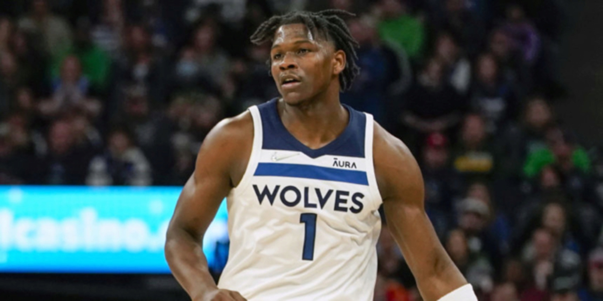 Edwards, Russell carry Wolves past Clippers in Play-In game
