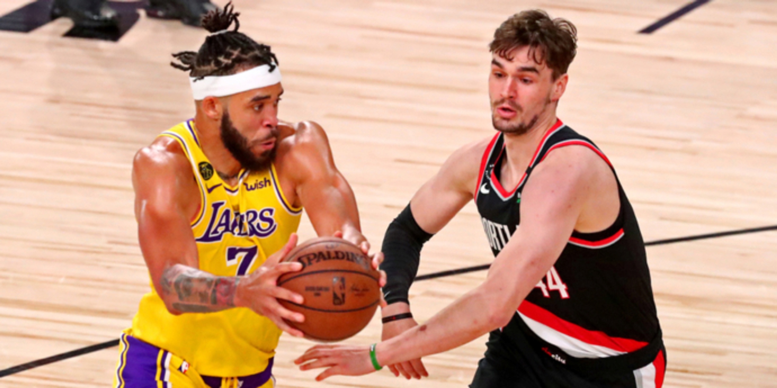 Lakers trade JaVale McGee, draft pick to Cleveland