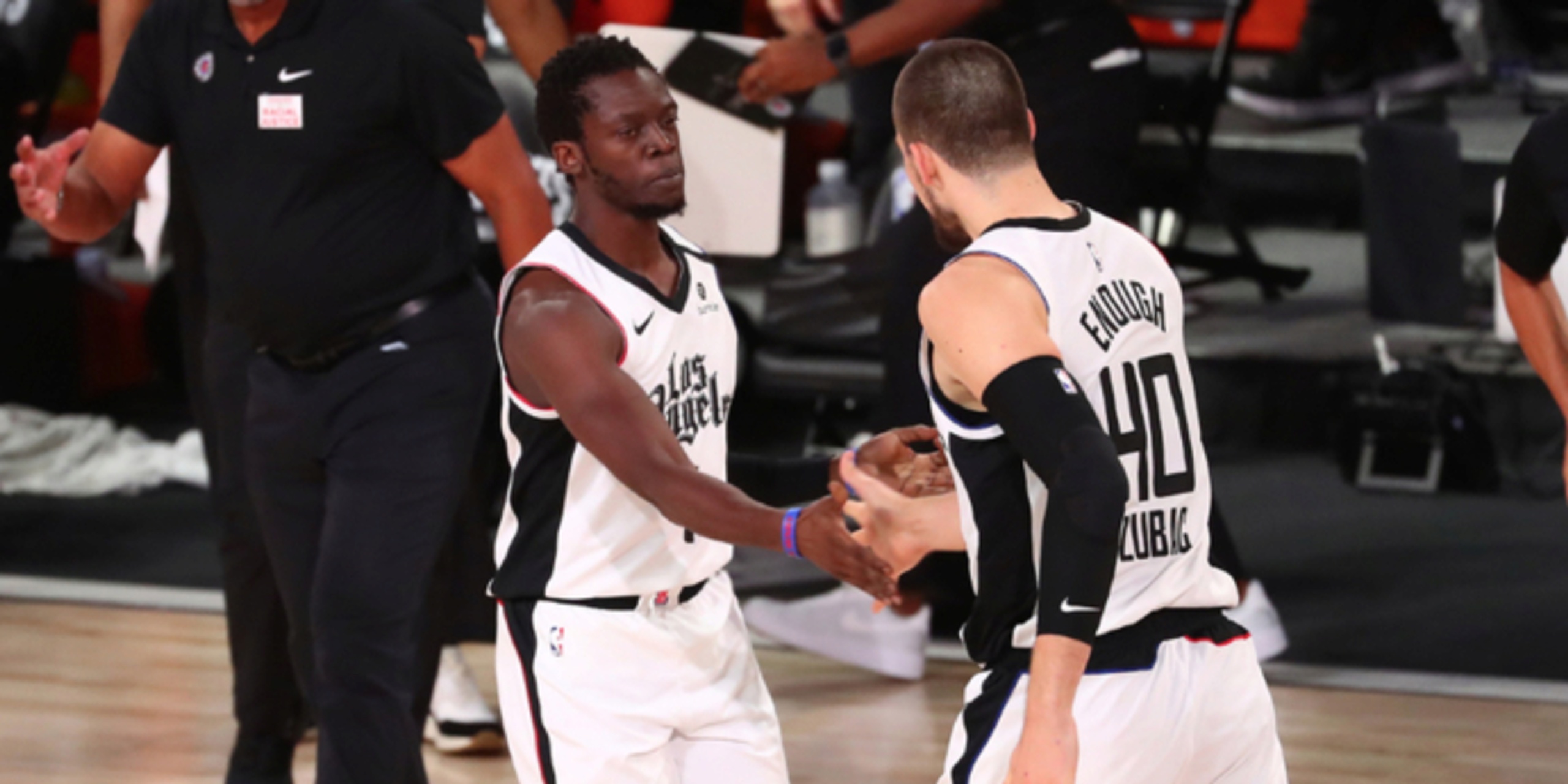 Reggie Jackson to re-sign with Clippers