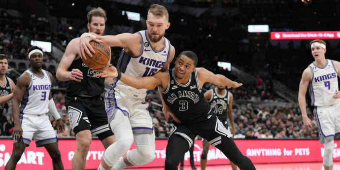 Kings Shift to Higher Gear With Sabonis – The Lead