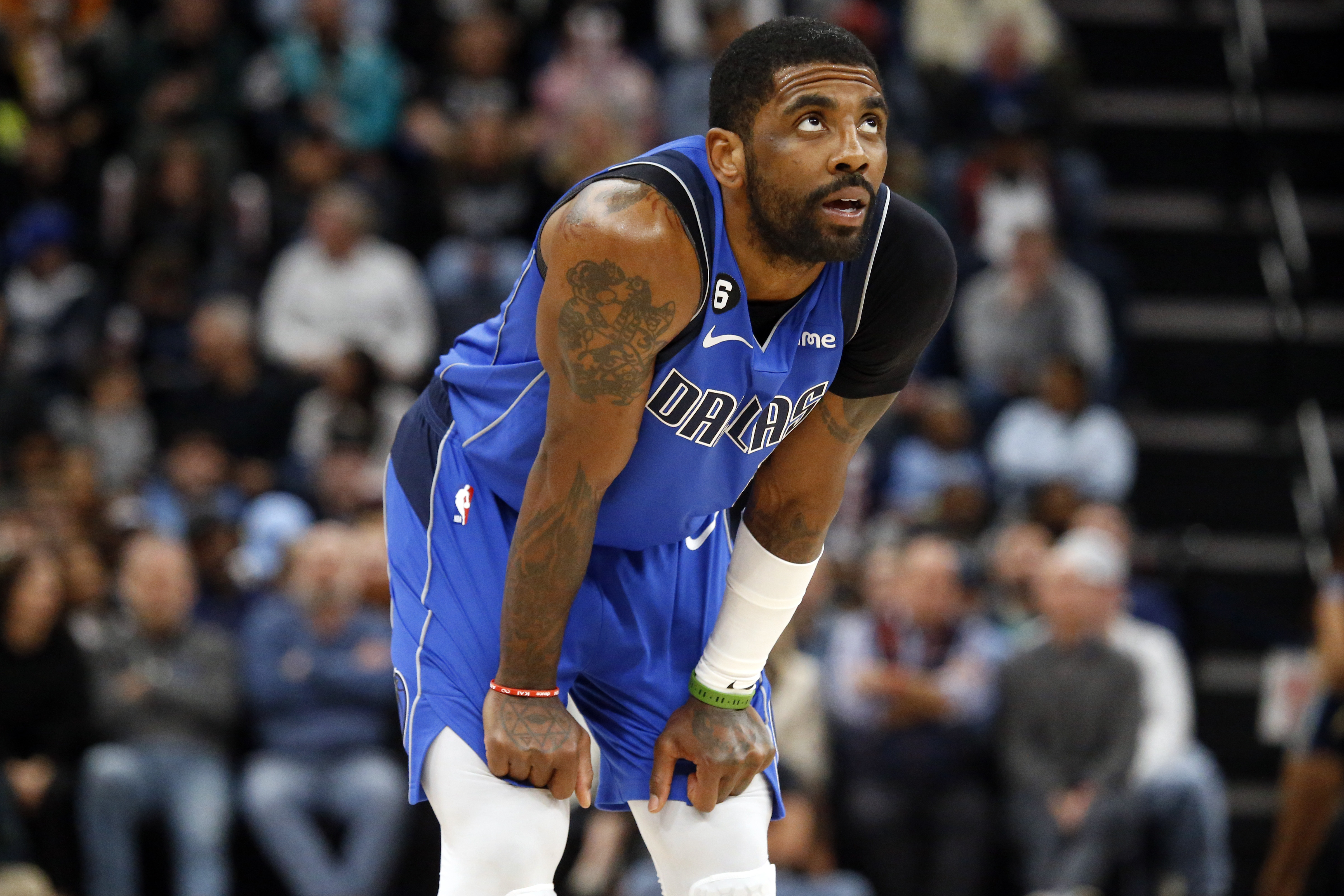 Mavs to sit Irving, 4 others in game with draft implications