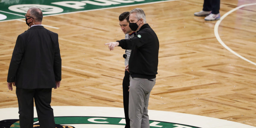 Ainge on Celtics struggles: 'I'm putting it on my players' shoulders right now'