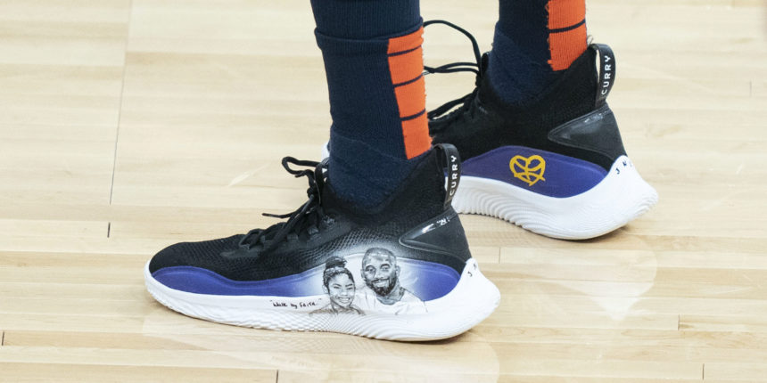 Kobe Bryant, LLC files trademarks for footwear and apparel
