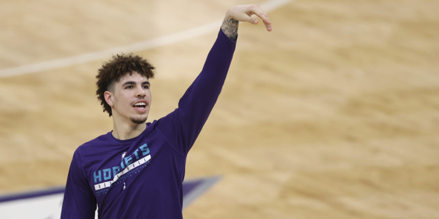 LaMelo Ball (wrist) upgraded to 'questionable' for Saturday vs. Detroit