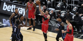 Bulls complete sweep of Hornets in LaVine's return, end four-game skid