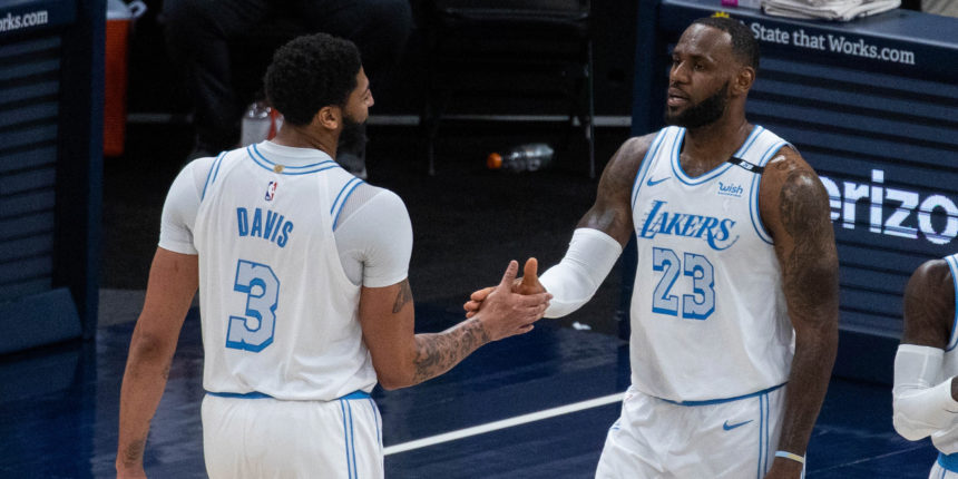 LeBron James returns, Anthony Davis dominates to send Lakers by Pacers