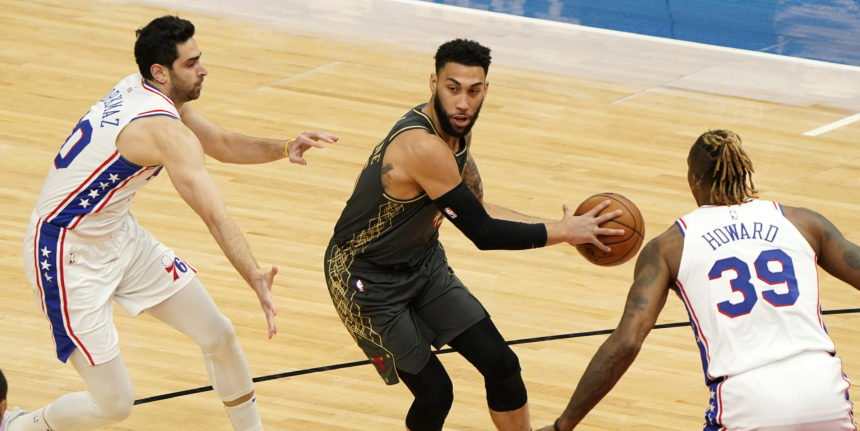 Cavaliers signing Denzel Valentine to two-year contract
