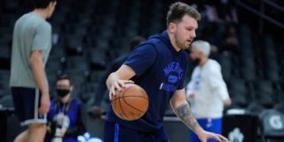 Luka Doncic (ankle, knee) active tonight vs. Clippers