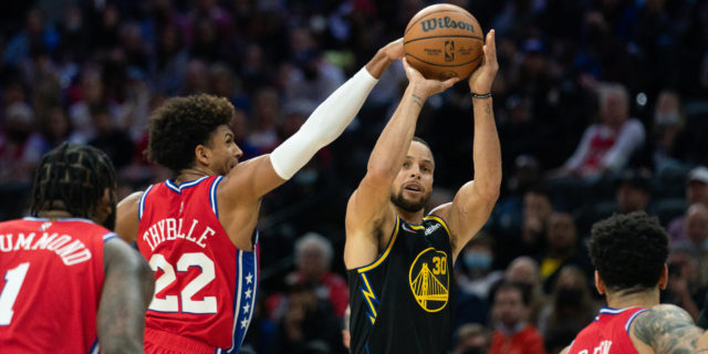 76ers delay Curry's three-point record bid, beat Warriors 102-93