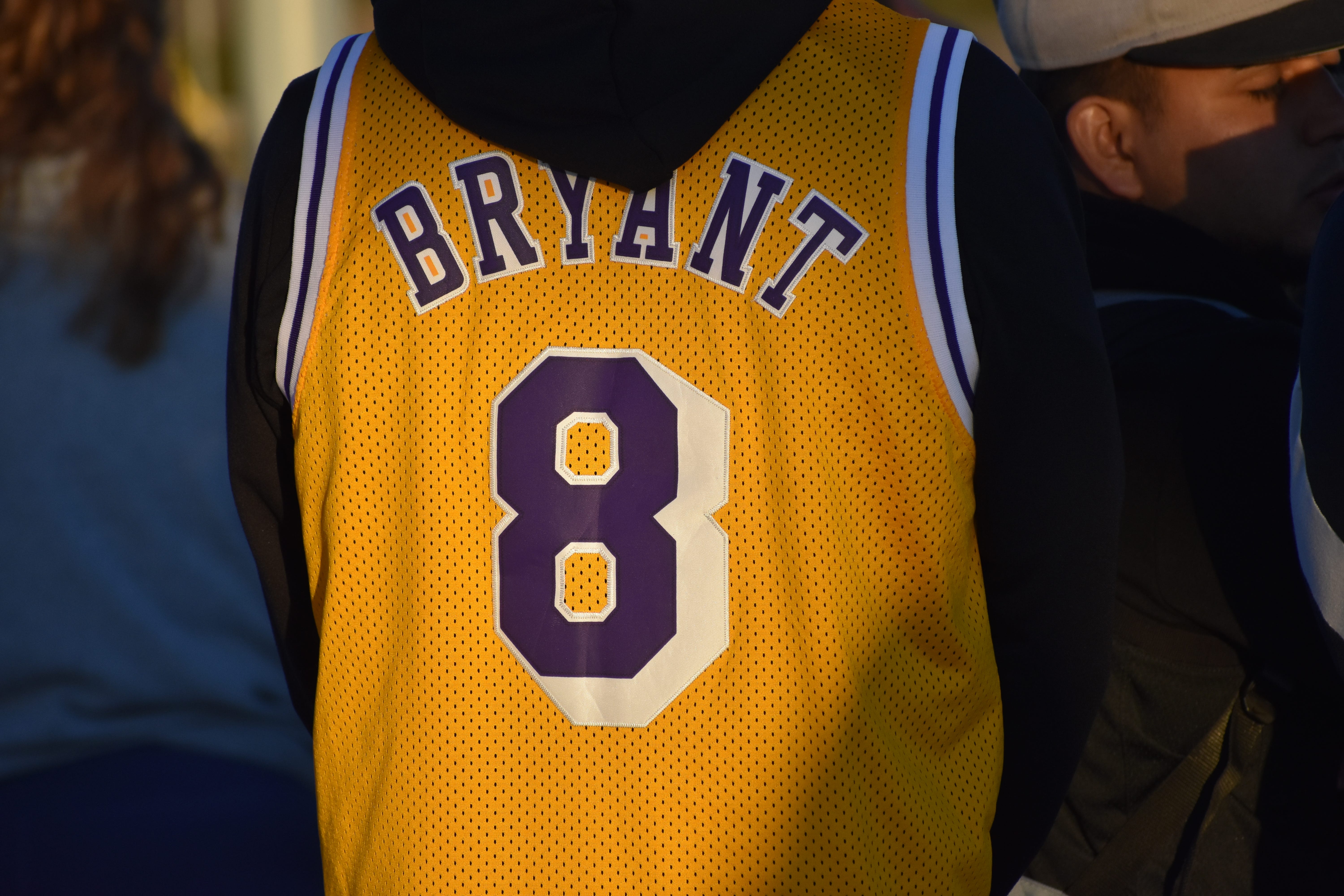 Jersey worn by Kobe Bryant in rookie playoffs sold for $2.7