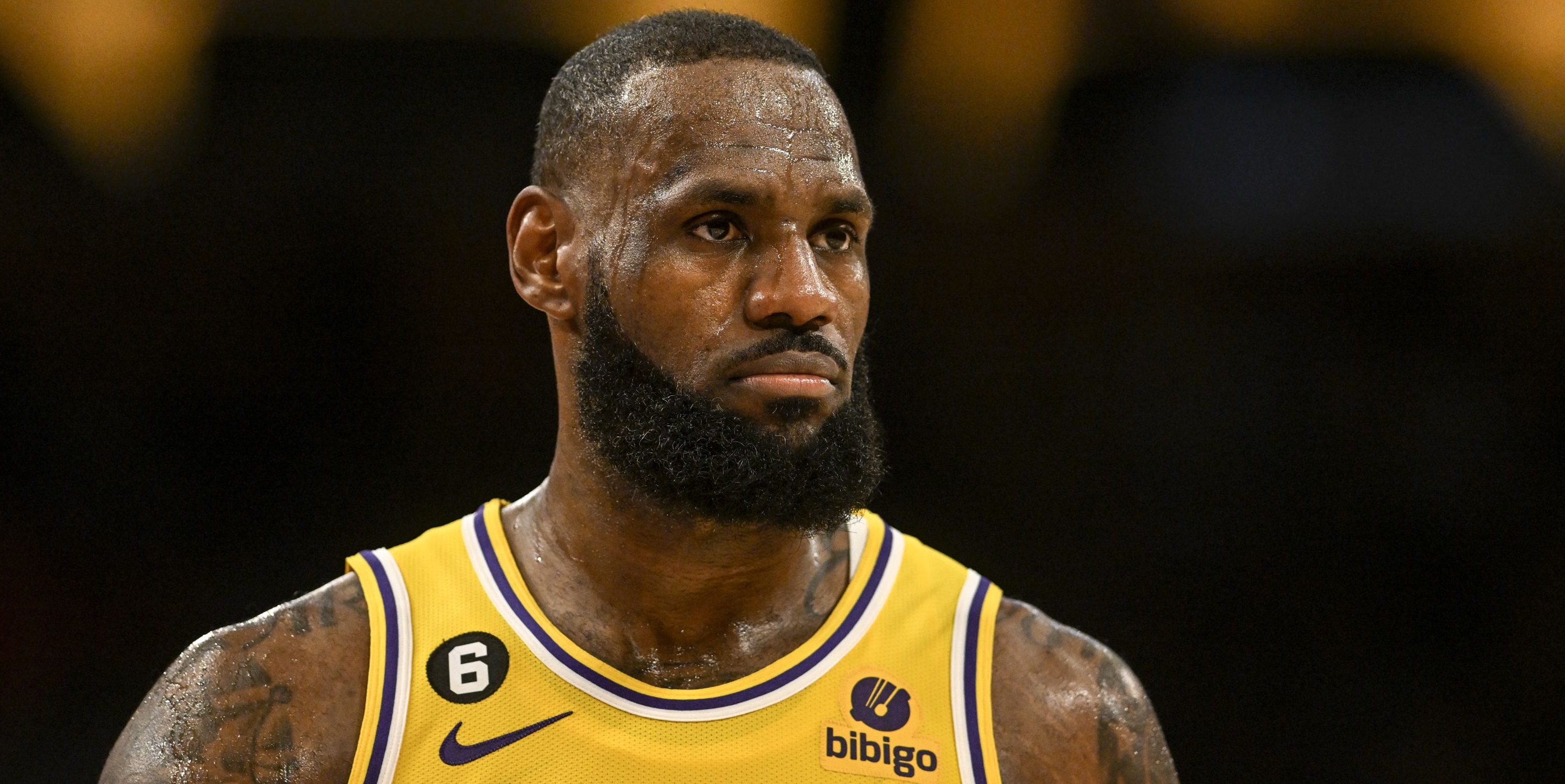 LeBron James, Lakers extend impressive streaks with most popular NBA  jerseys in 2022